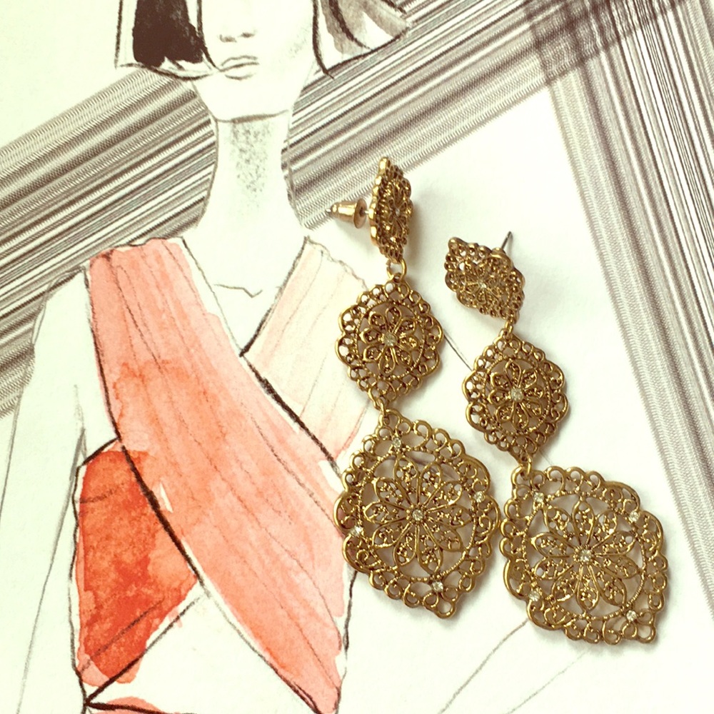 FREE with closet Purchase Forever 21 Earrings